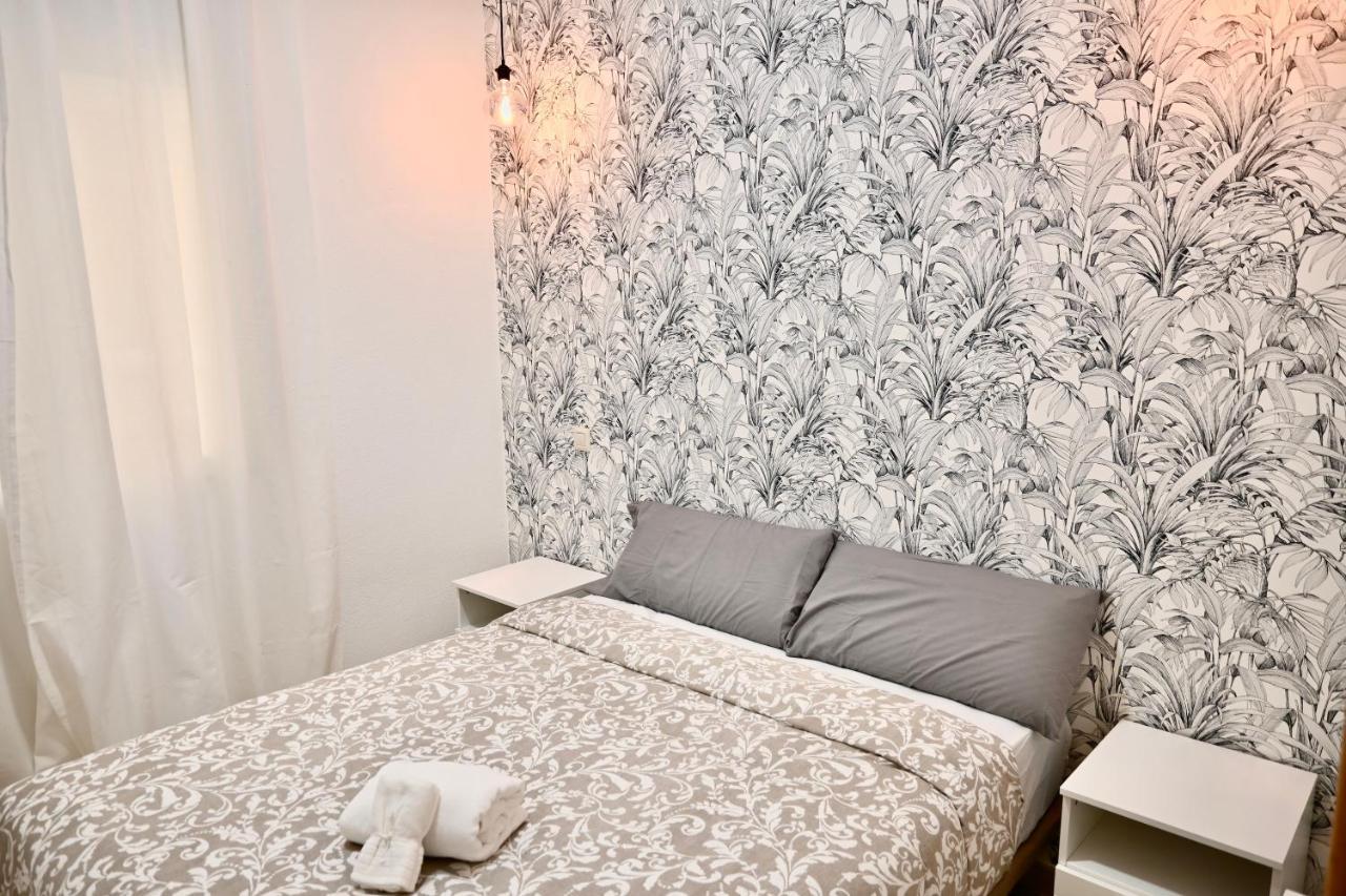 מדריד For You Rentals Centrico Apartamento Temporal En La Calle Infanta Inf1A מראה חיצוני תמונה